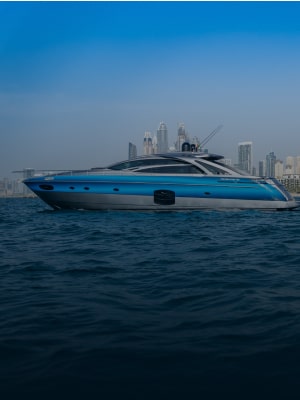 Pershing 70