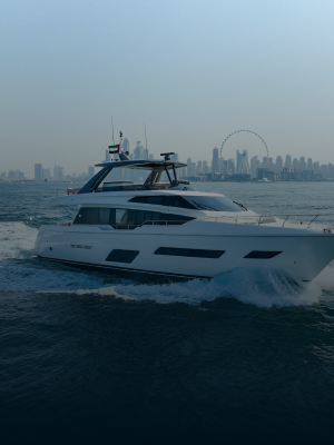 Ferretti 780